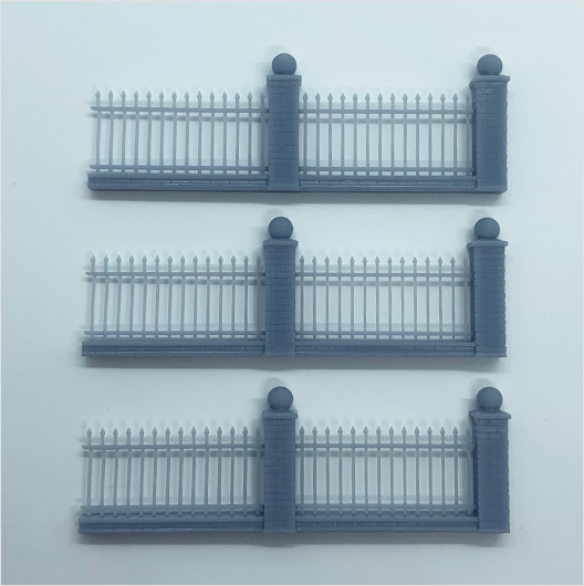OO Scale Ready to Paint Brick Wall with Railings - Style 1 (3 pack)