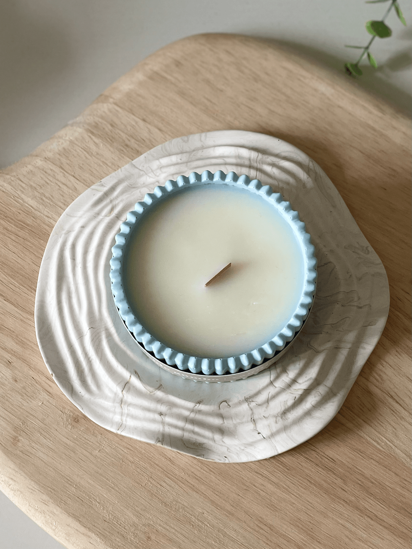 Bubblegum Stoneware Soy Candle – Bright and Playful Home Fragrance