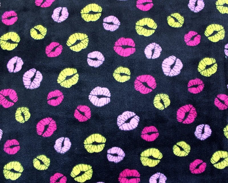 Bubs Lips Cuddle Fleece Fabric Blanket Loungewear