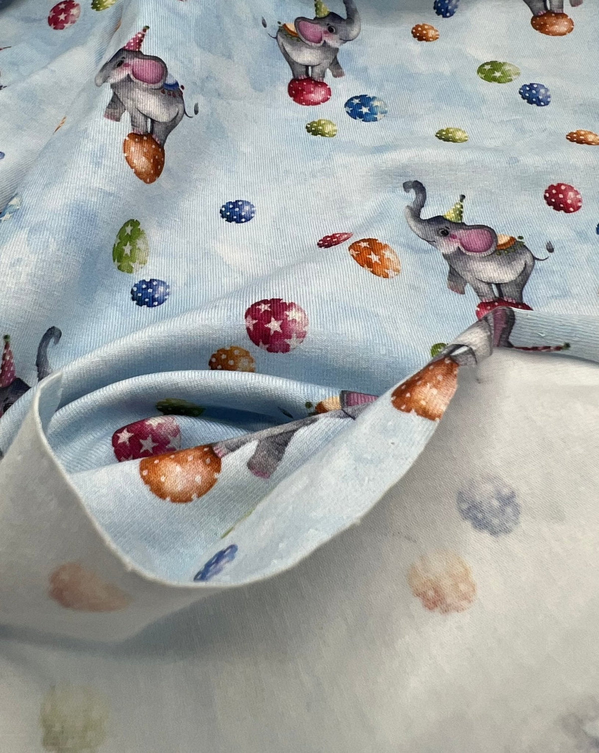 Circus Elephants Cotton Stretch Jersey 200 GSM 95/5 Lycra 4 Way Stretch