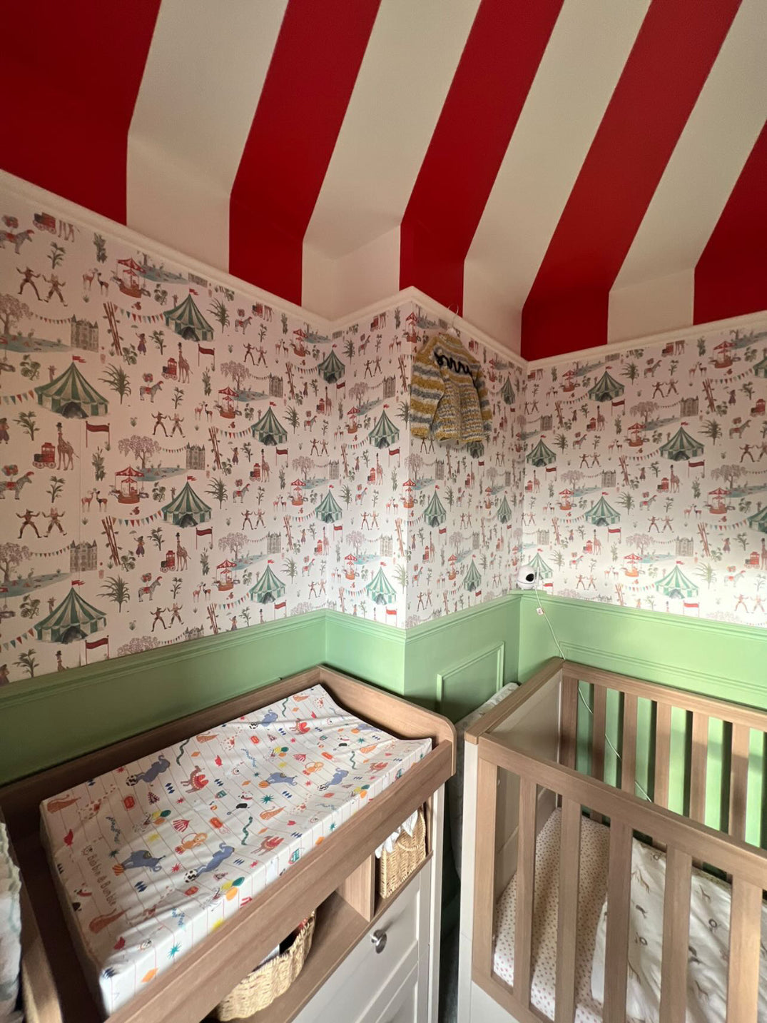 Anti-Roll Wedge Baby Changing Mat - Circus