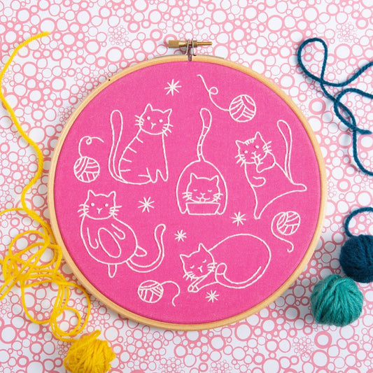 'Crafty Cats' Cat and Yarn Embroidery Kit for Beginners