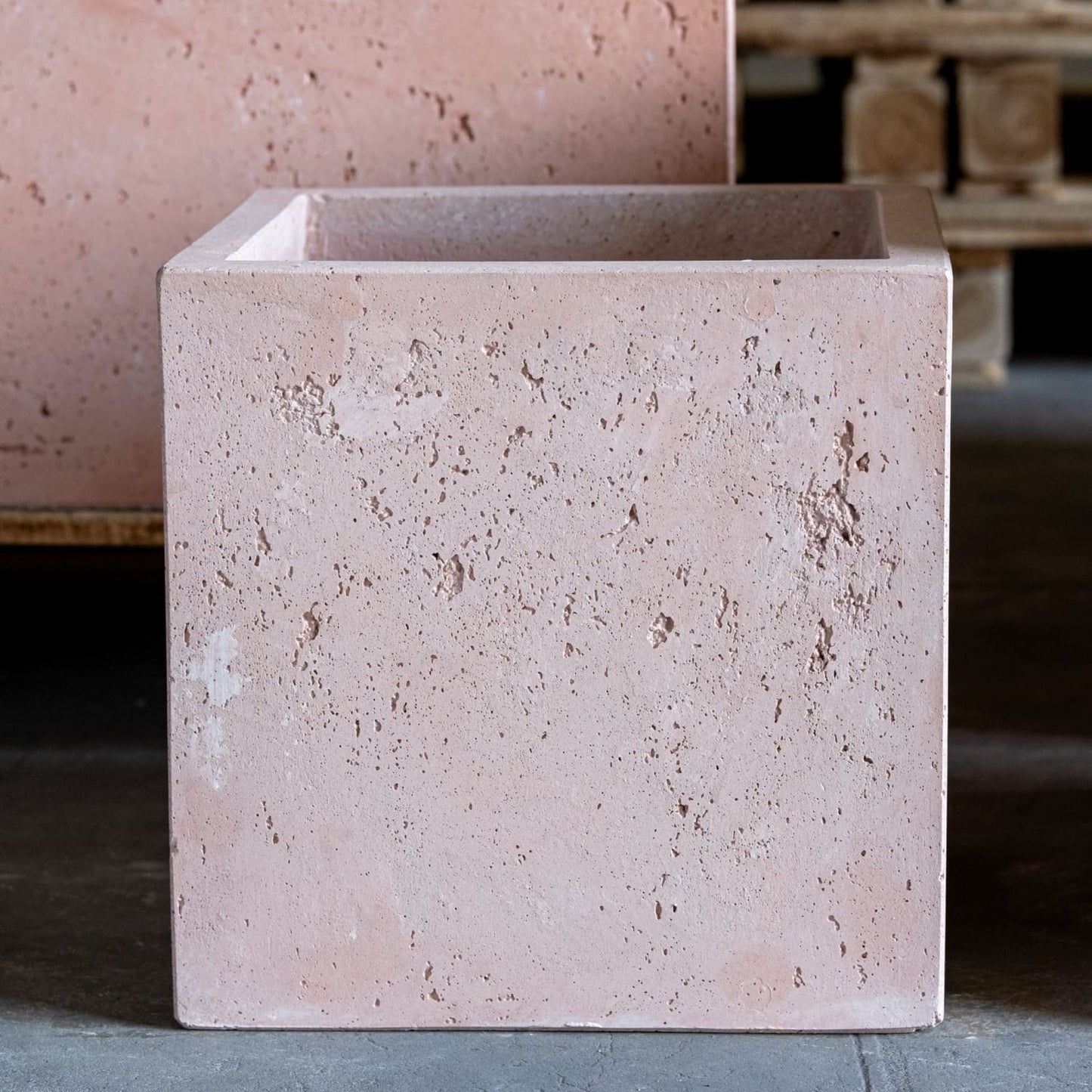 Cubrosa | Blushstone – 85cm XXL Concrete Square Planter – 459L Block Plant Pot