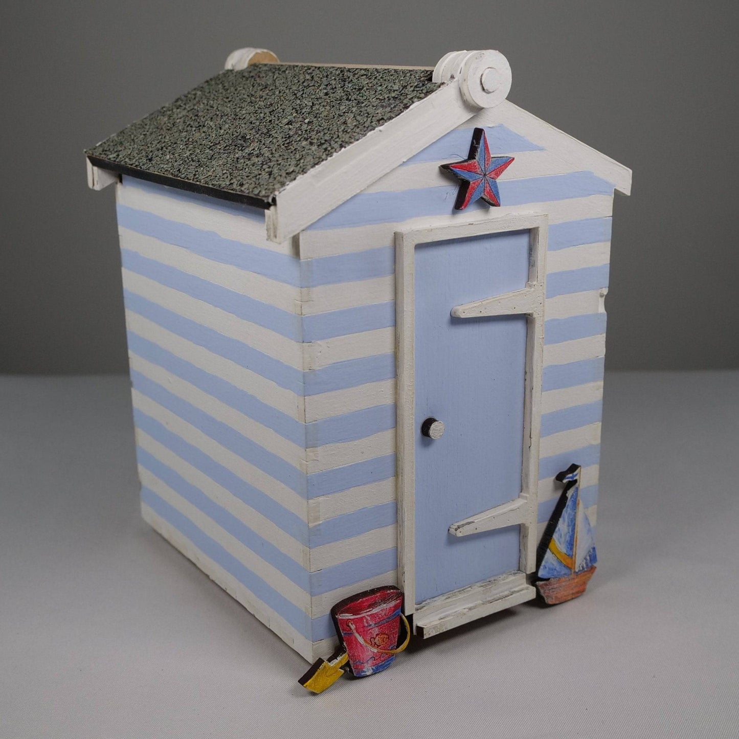 Beach Hut - Flatpack Model Kit by Curious Rabbit ®