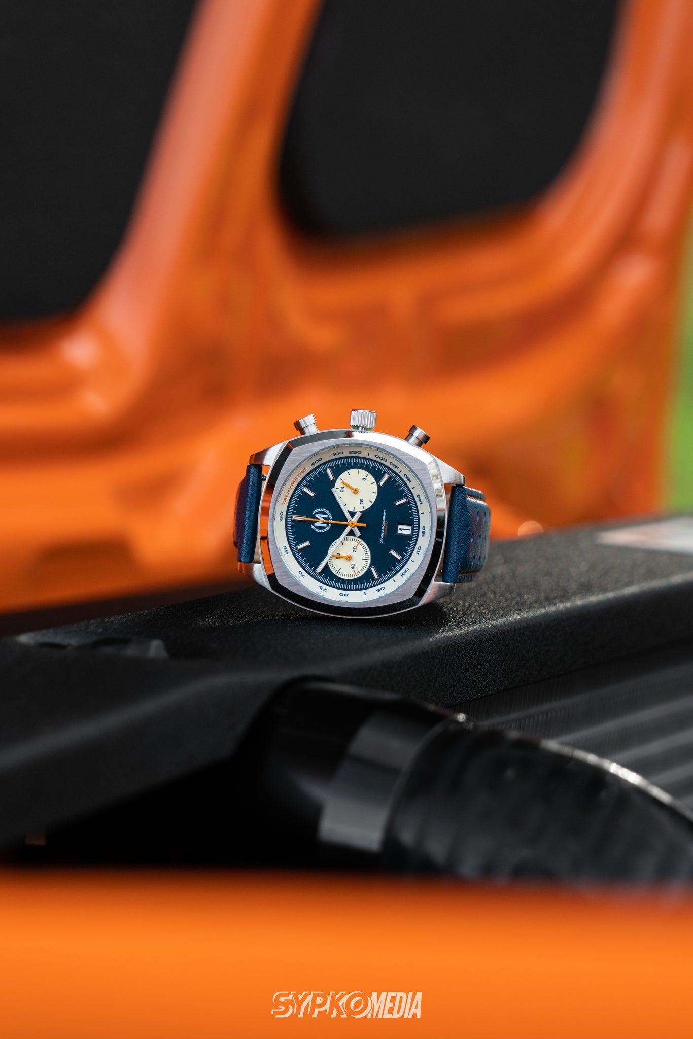 Driver Chronograph MKII Quartz, Blue Reverse Panda (PRE-ORDER NOW)