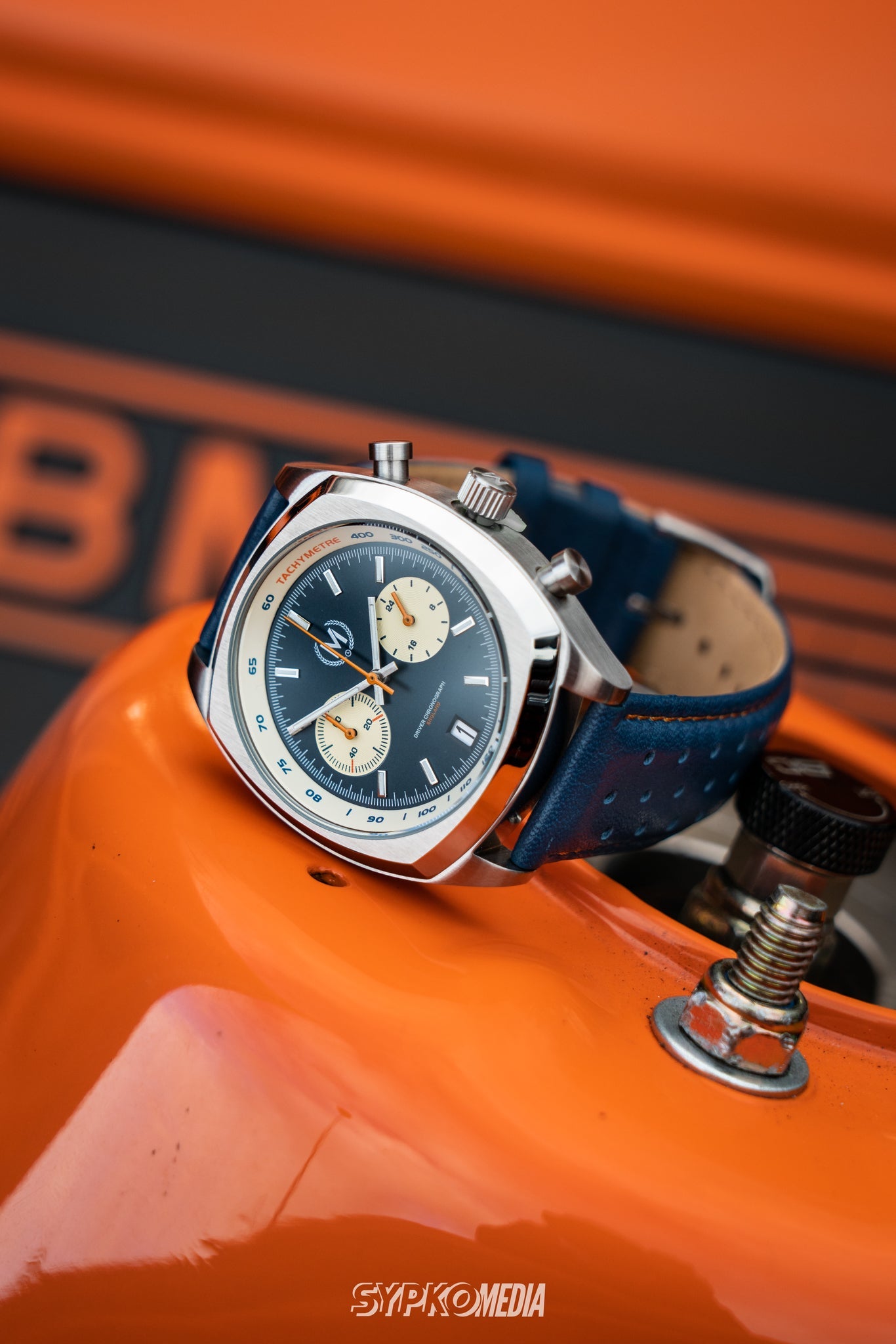 Driver Chronograph MKII Quartz, Blue Reverse Panda (PRE-ORDER NOW)