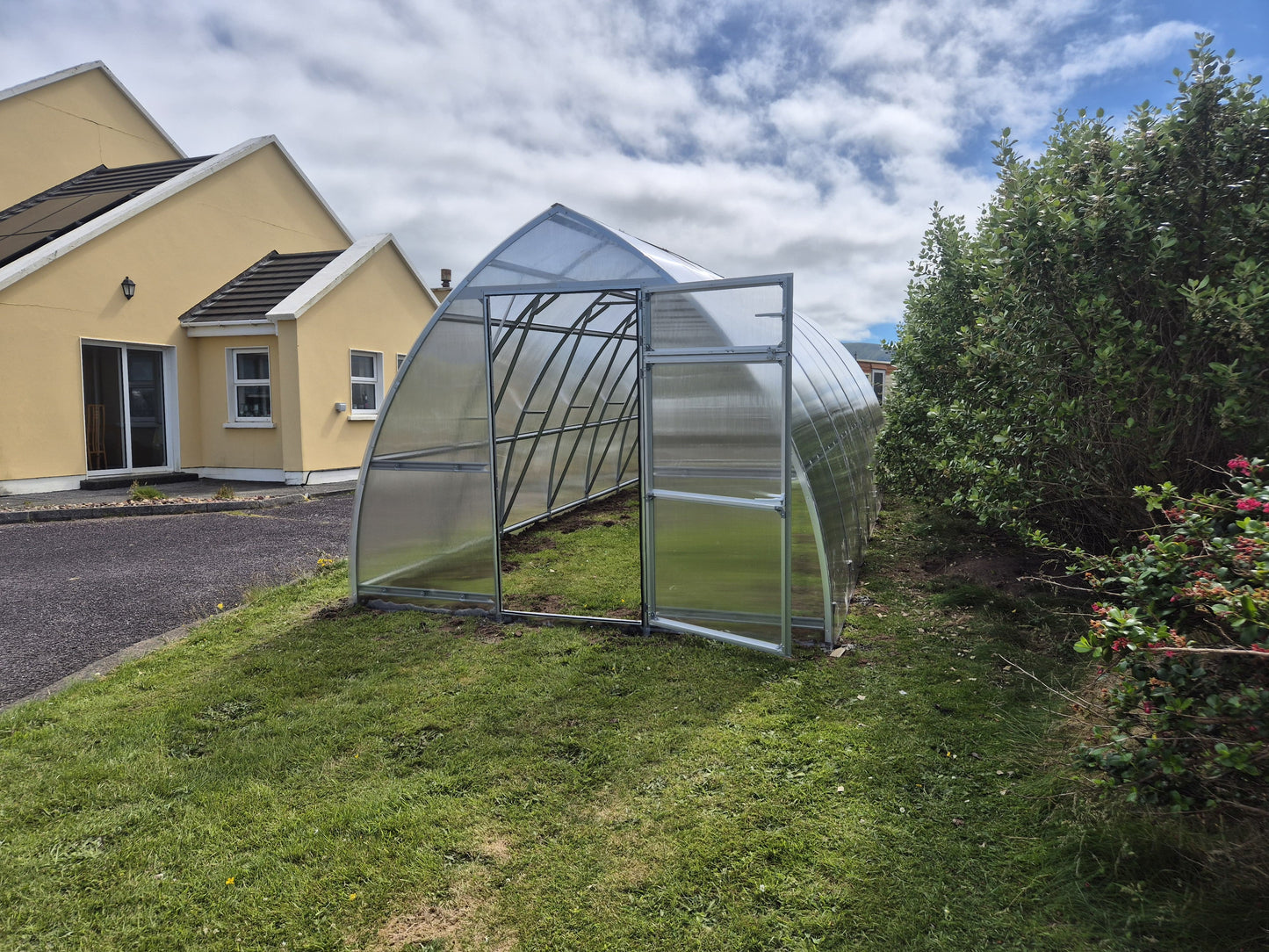 GREENHOUSE SUNGROW, 18M² (3M X 6M; 9.8FT X 19.6FT)