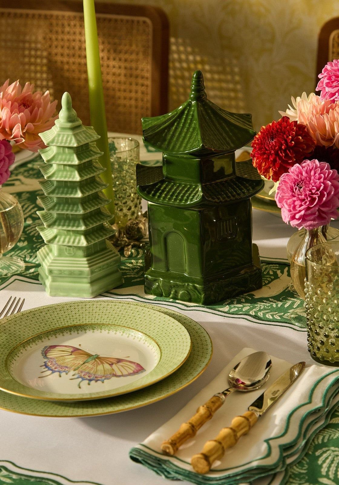 Green Apple Lace Plate Butterfly Side/Pudding Plates  - Set of 4