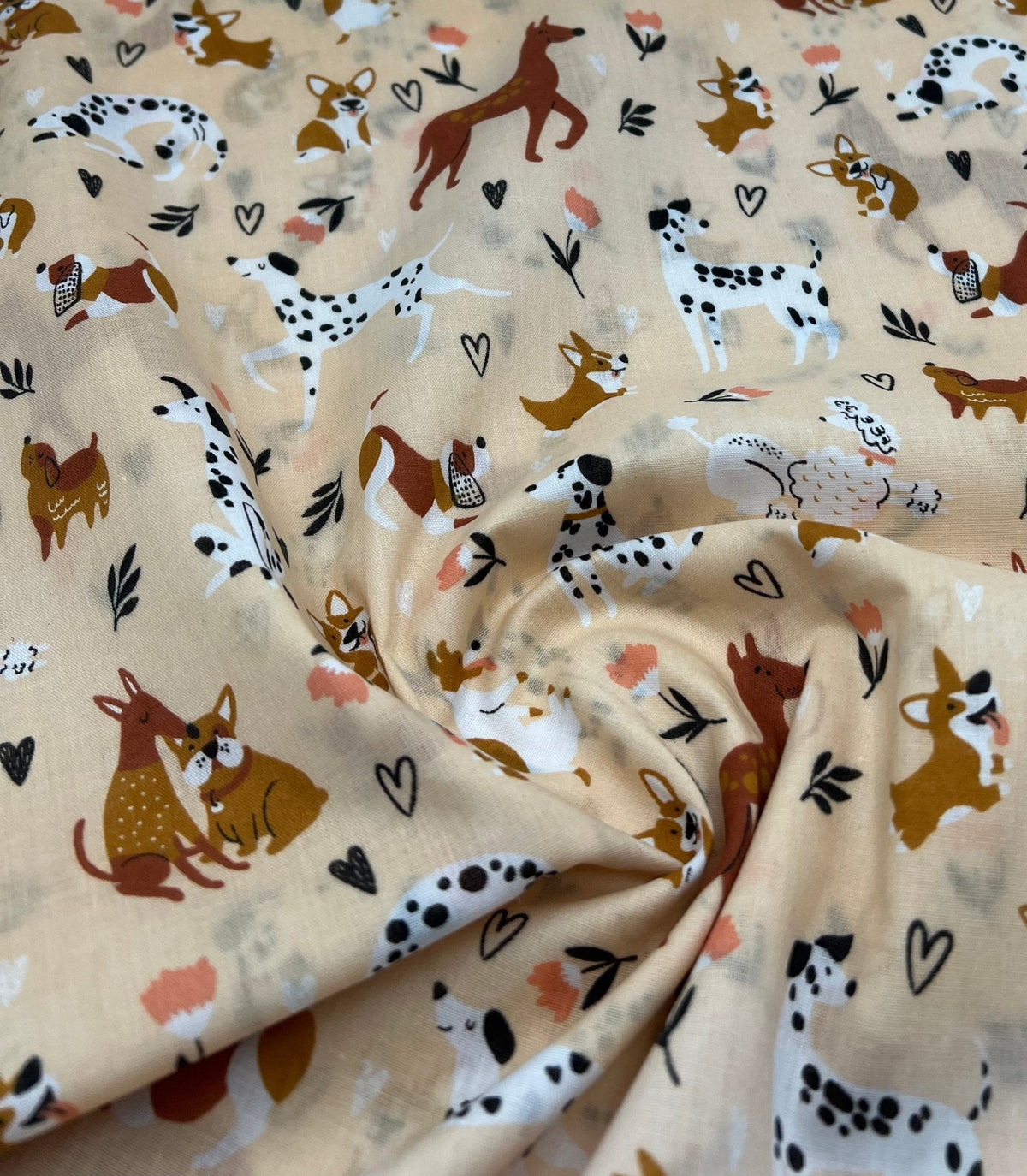 Dogs Daisies Printed Polycotton 90 GSM 80/20 44 Inch Non Stretch