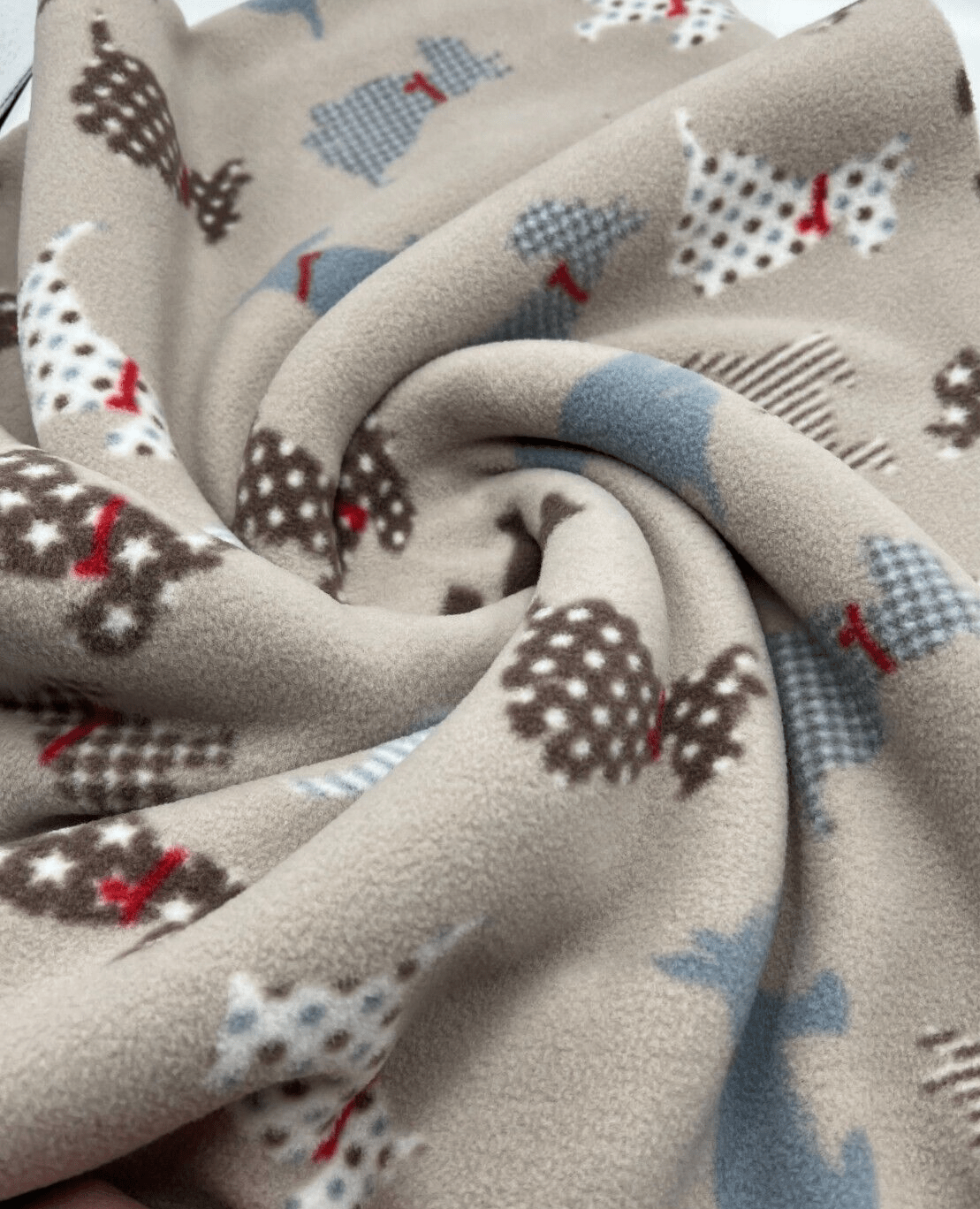 Dogs Printed Anti-Pil Polar Fleece Fabric Blanket Loungewear