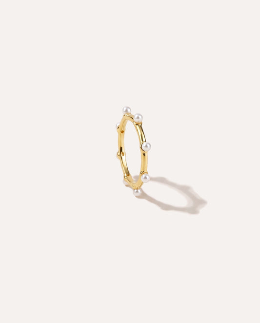 Dot Pearl Ring