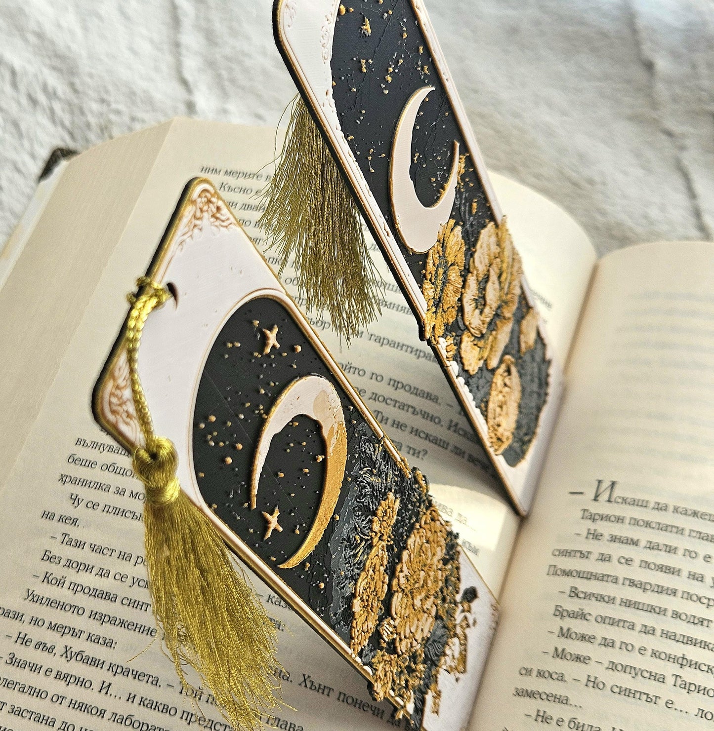 Dreamy Moons 3D Printed Bookmark Set – Celestial Arch Bookmarks for Readers & Star-Gazers