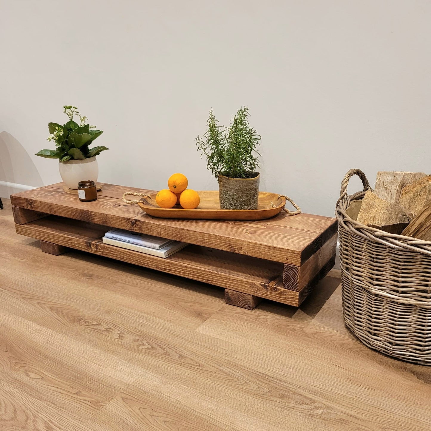 VIOT Low Solid Wood Chunky TV Unit