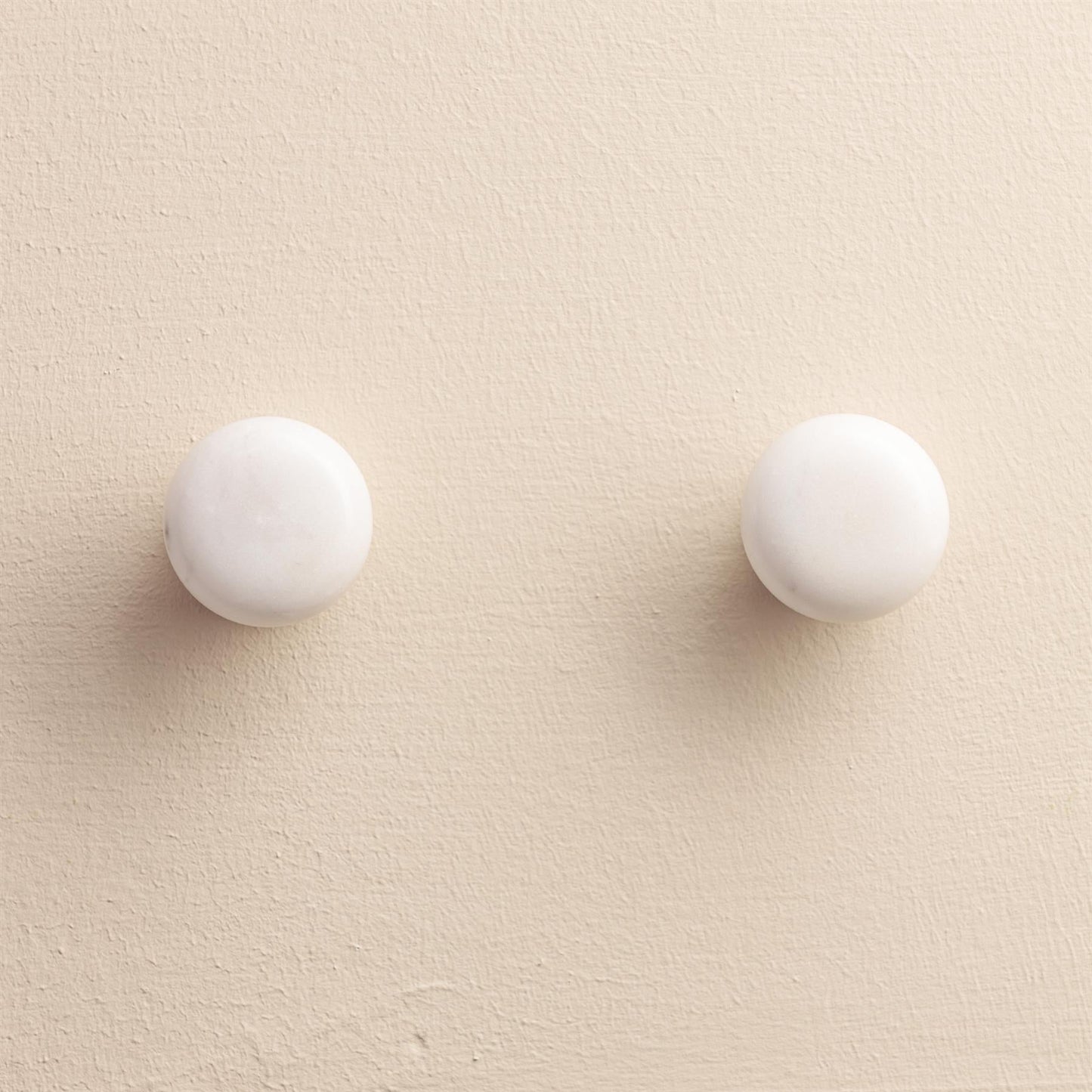 Nidhi White Stone Oval Drawer Knobs