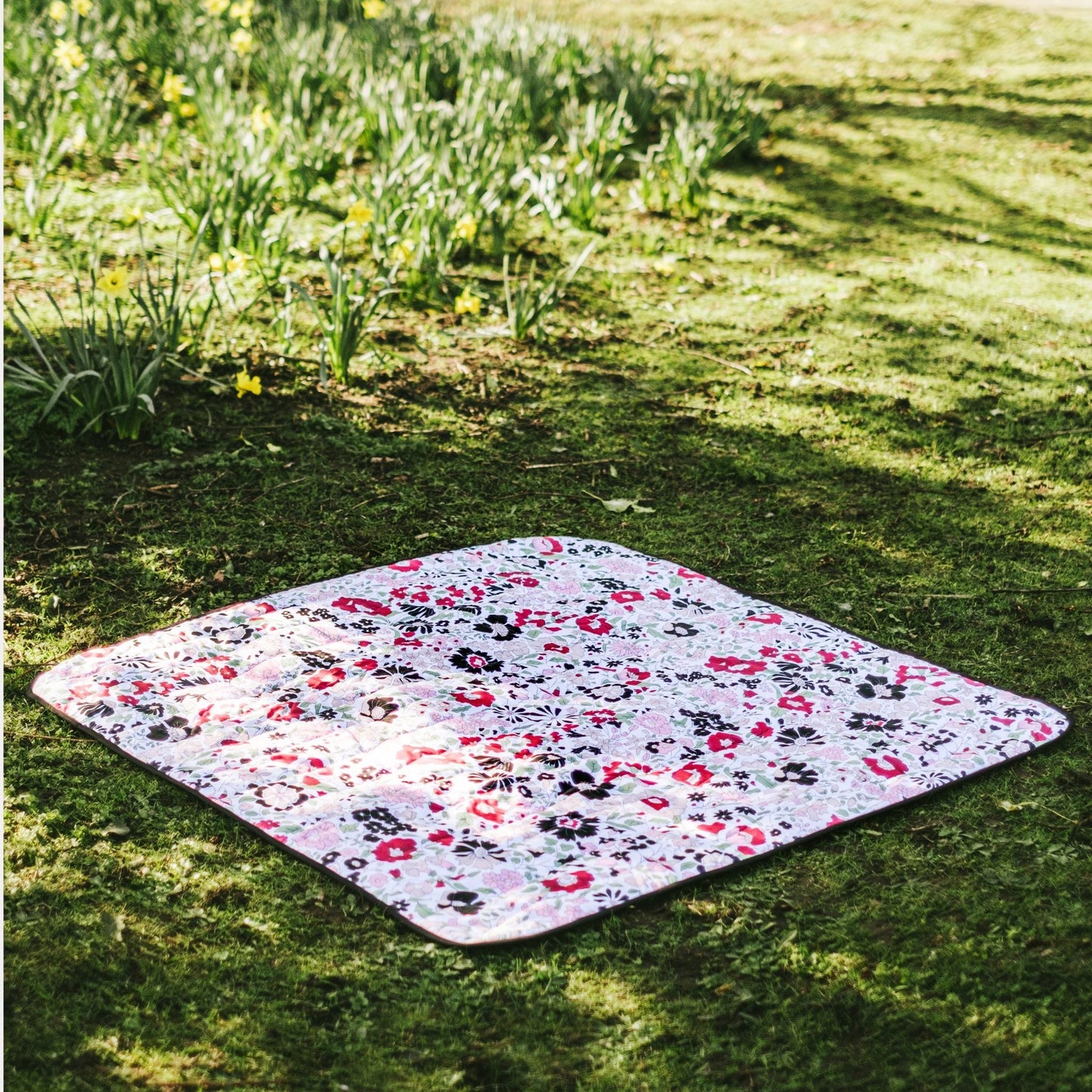 ETTA LOVES X LIBERTY - OUTDOOR PLAYMAT (Colourful)
