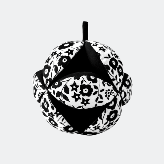 ETTA LOVES x LIBERTY – Sensory Grasp Ball - Suitable from birth