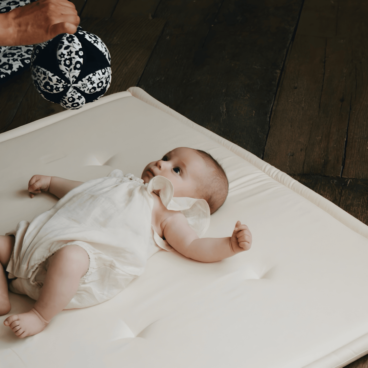 ETTA LOVES x LIBERTY – Sensory Grasp Ball - Suitable from birth
