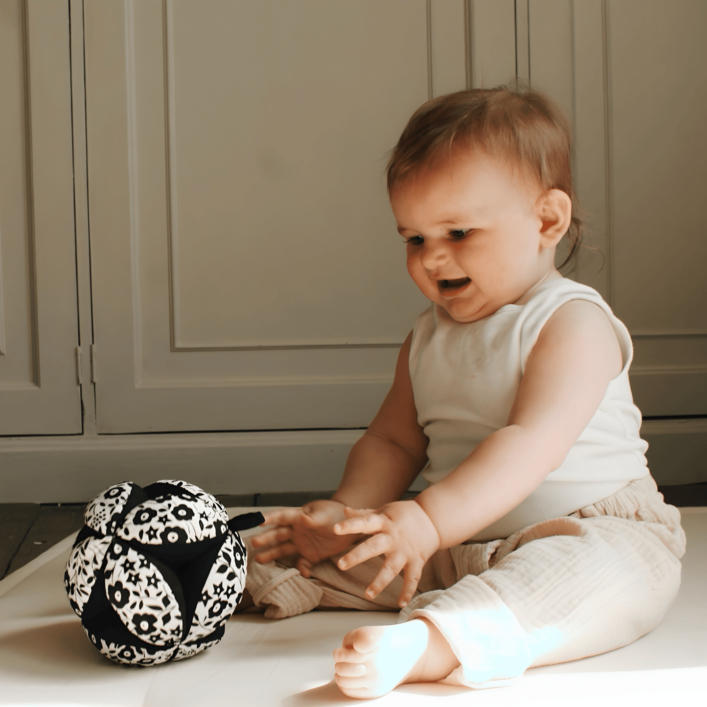 ETTA LOVES x LIBERTY – Sensory Grasp Ball - Suitable from birth