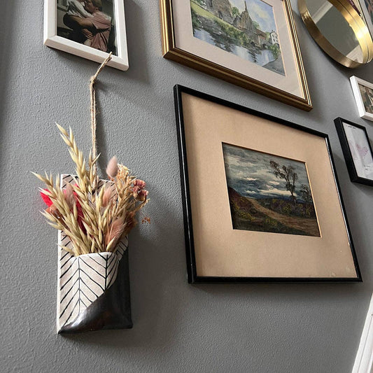 Black Herringbone Hanging Vase