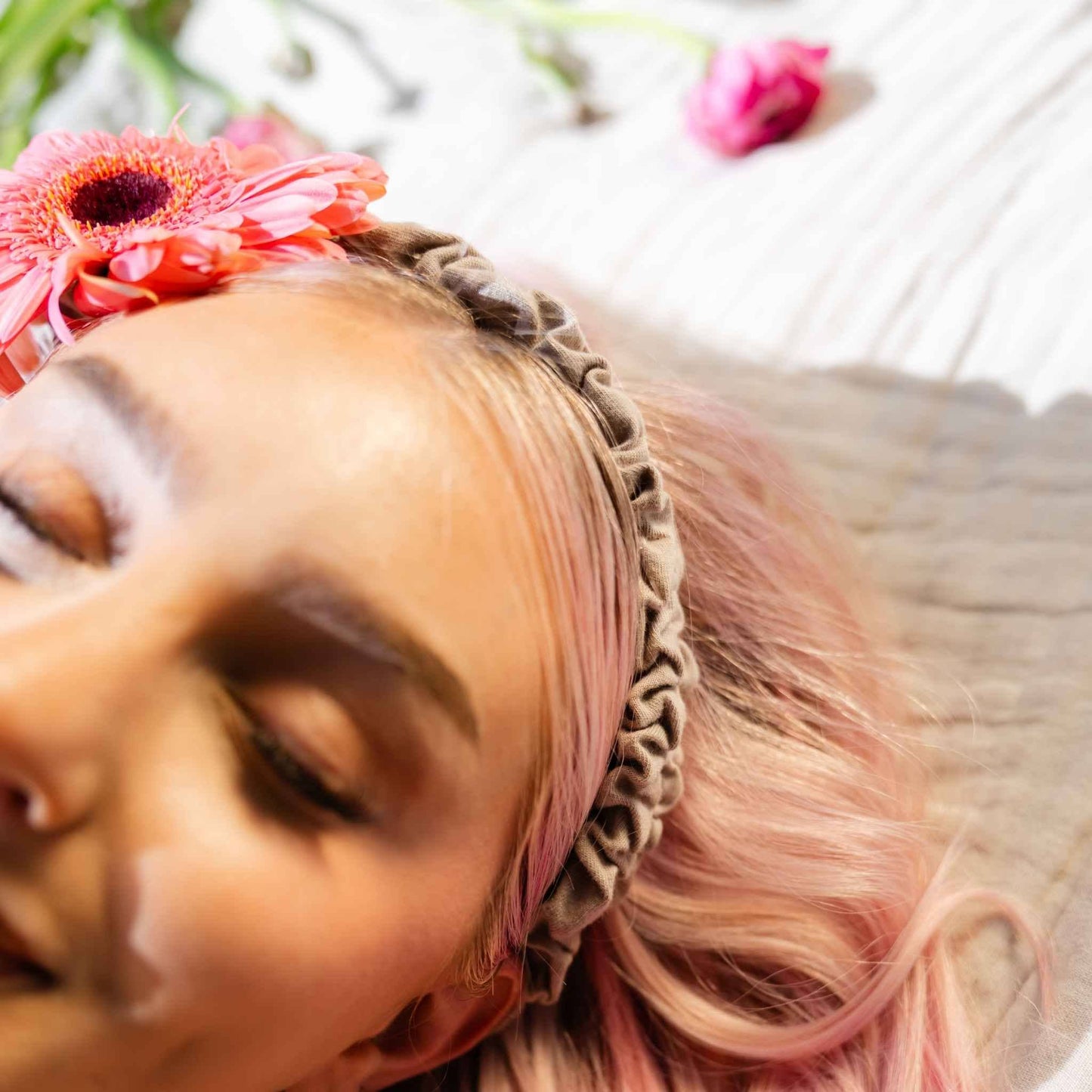 Gather Headband – Organic Plastic-Free Ruched Headband