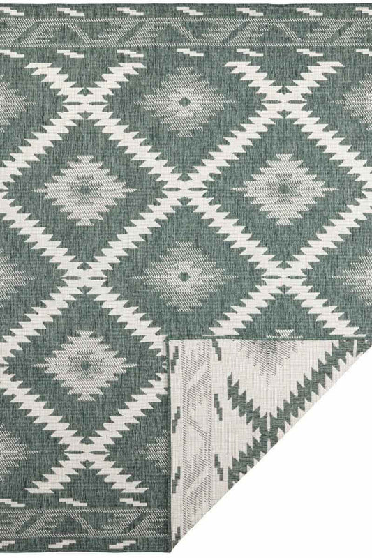 Malibu Reversible Indoor-Outdoor Rug Diamond Design