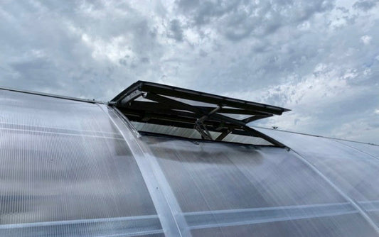 Greenhouse "ARROW / ARROW-3"  manual roof window