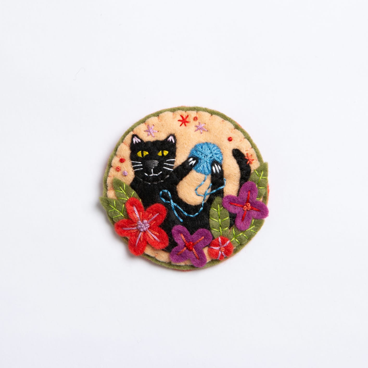 Black Cat Felt Craft Brooch Kit for Beginners