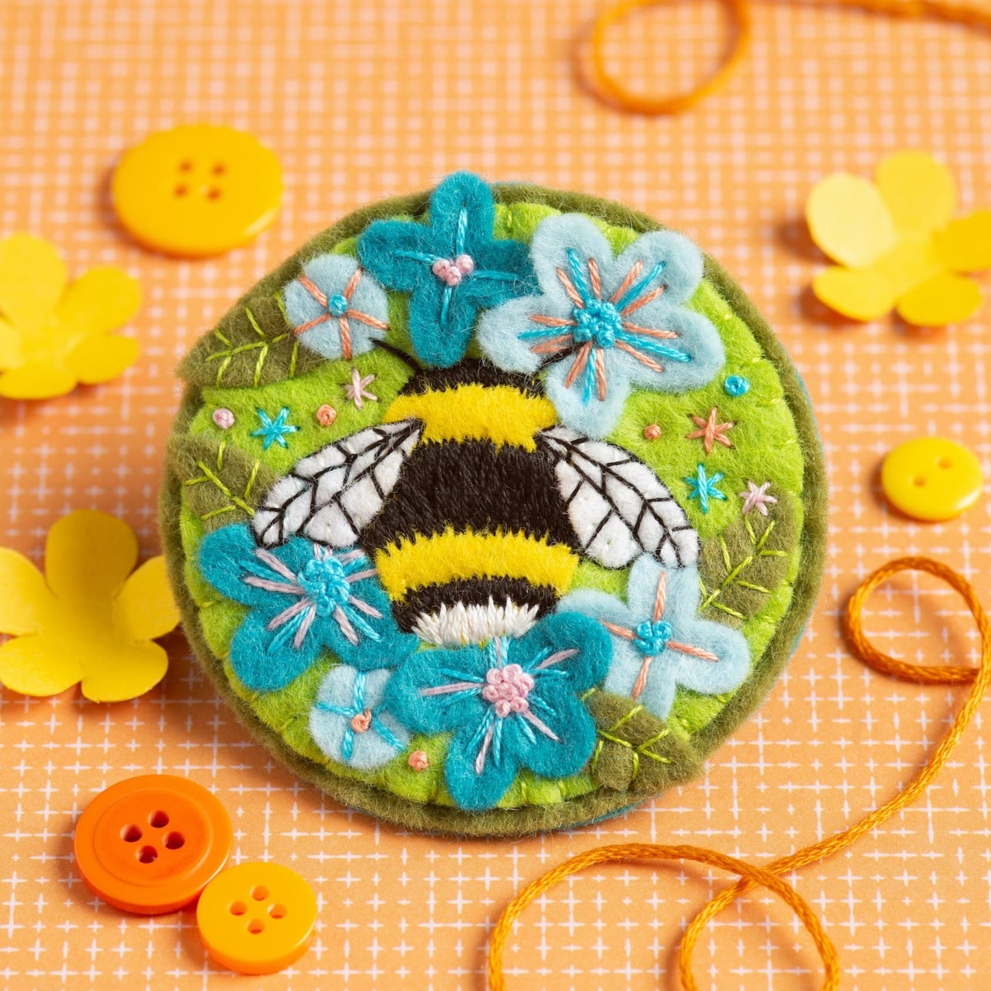 Bumblebee Felt Craft Brooch Kit for Beginners