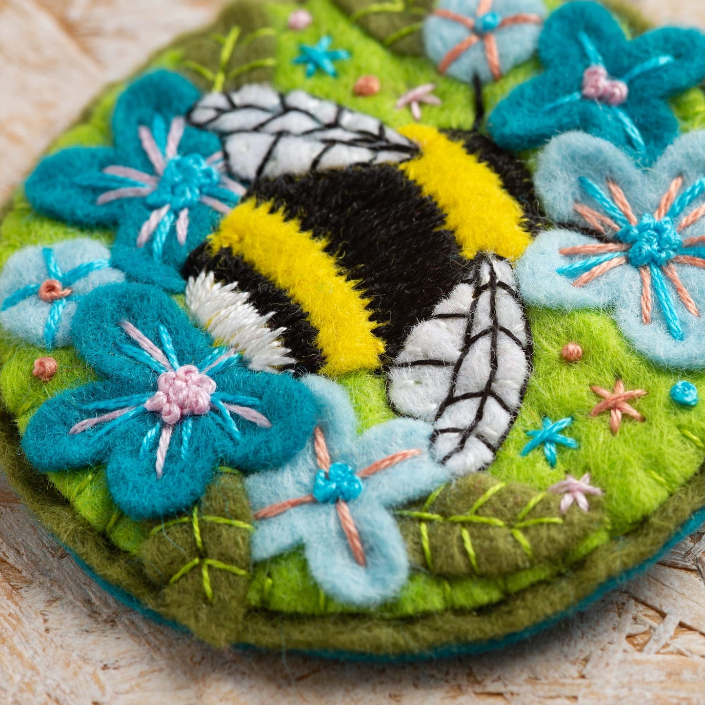 Bumblebee Felt Craft Brooch Kit for Beginners