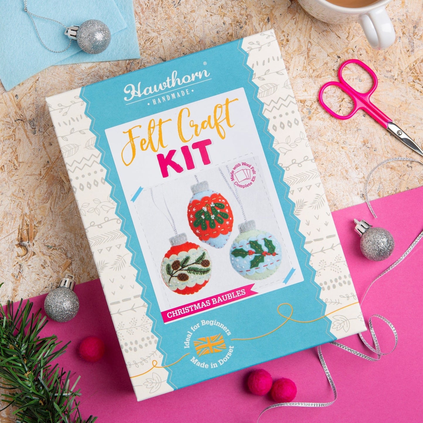 Christmas Baubles Felt Craft Decoration Kit for Beginners