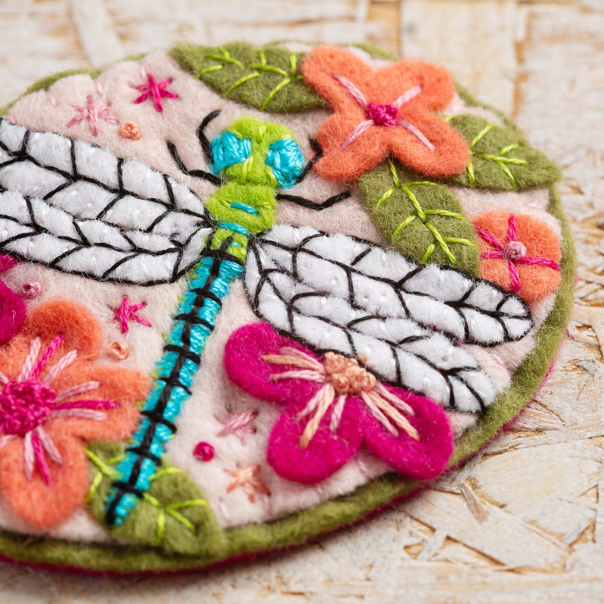 Dragonfly Felt Craft Brooch Kit for Beginners