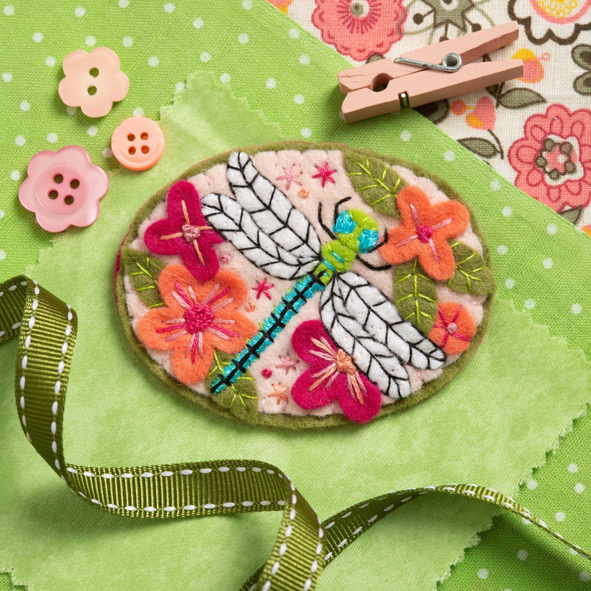 Dragonfly Felt Craft Brooch Kit for Beginners