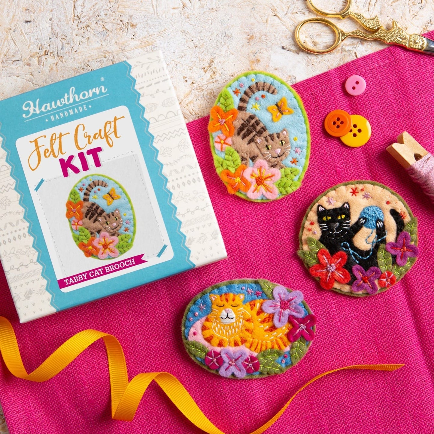 Ginger Cat Felt Craft Brooch Kit for Beginners