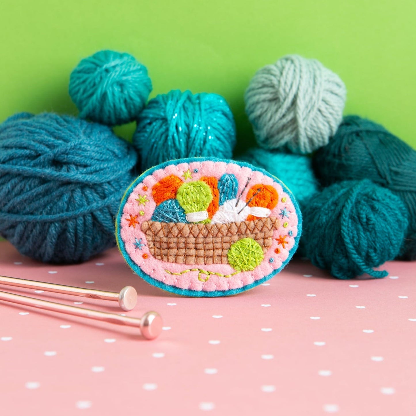 Knitting Basket Felt Craft Brooch Kit for Beginners