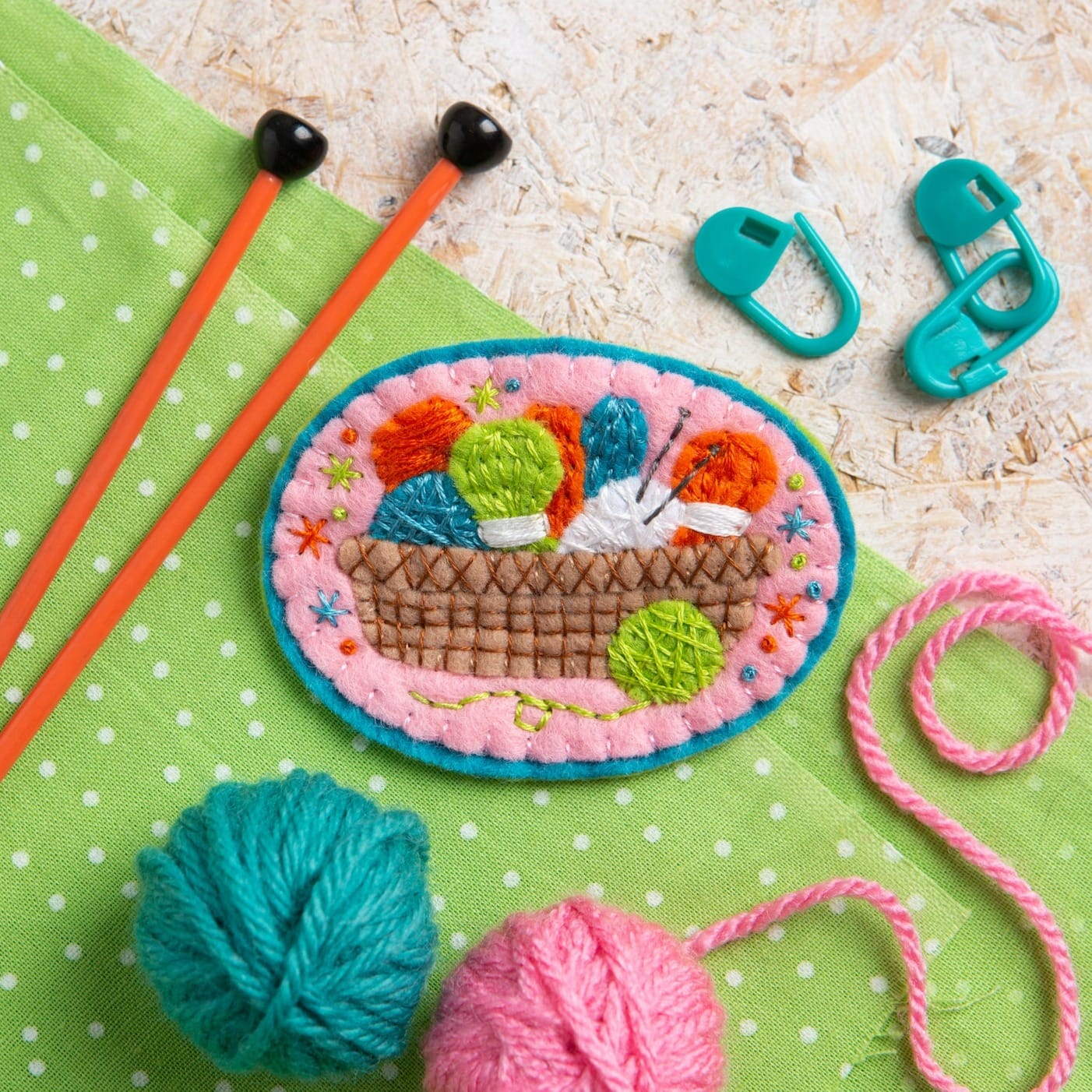 Knitting Basket Felt Craft Brooch Kit for Beginners