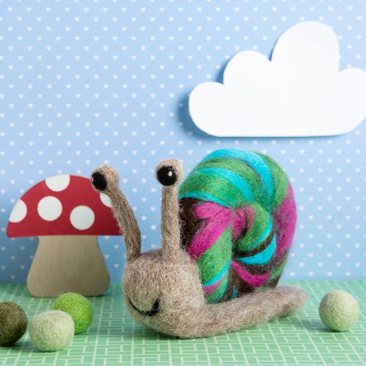 Snail Needle Felting Kit for Beginners