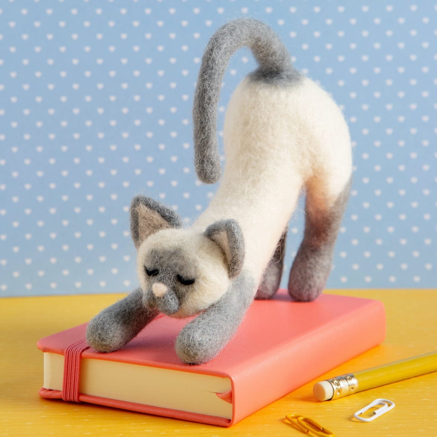 Stretching Cat Needle Felting Kit for Beginners