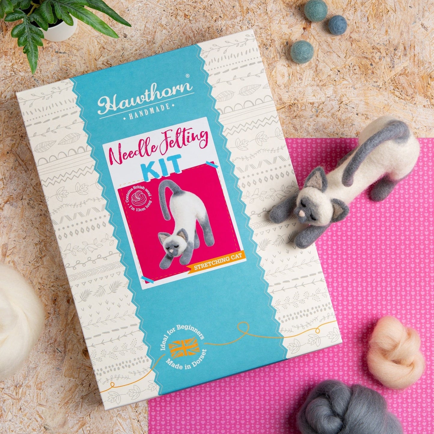 Stretching Cat Needle Felting Kit for Beginners