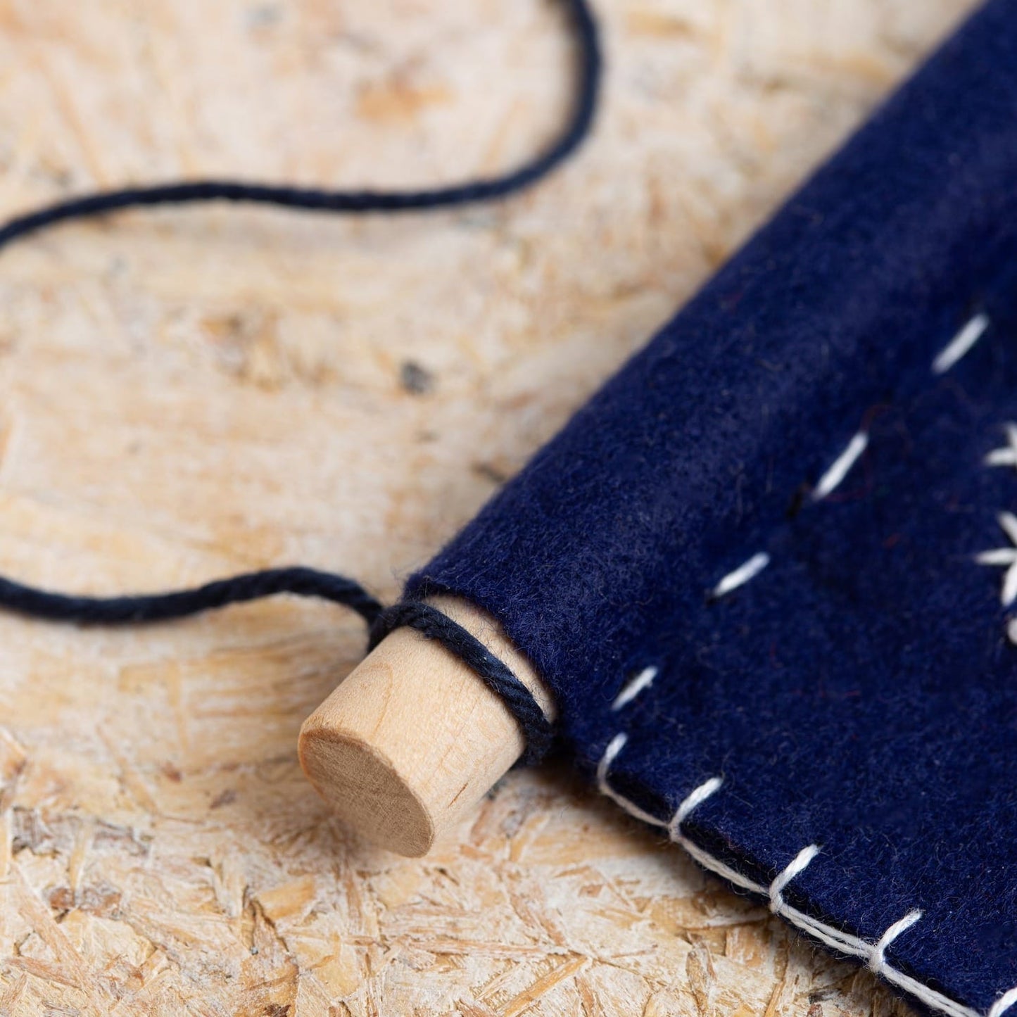 Wildflower Pennant Felt Craft Kit for Beginners