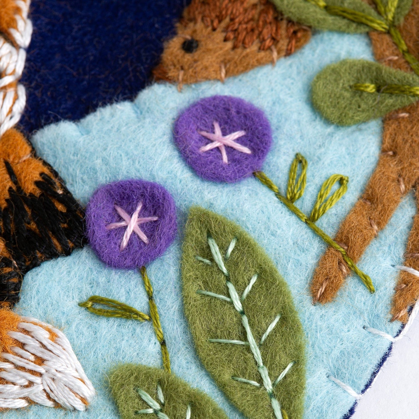 Woodland Pennant Felt Craft Kit for Beginners
