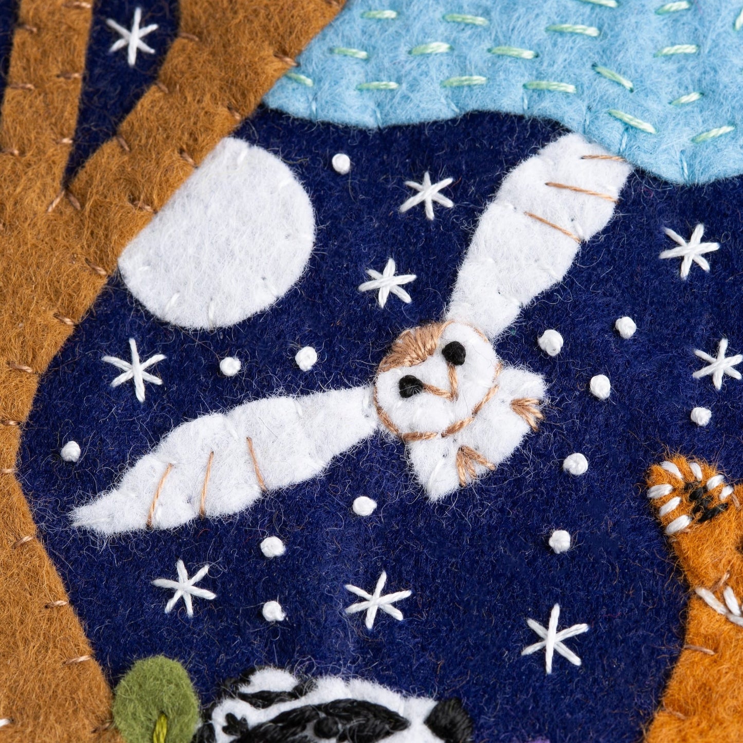 Woodland Pennant Felt Craft Kit for Beginners