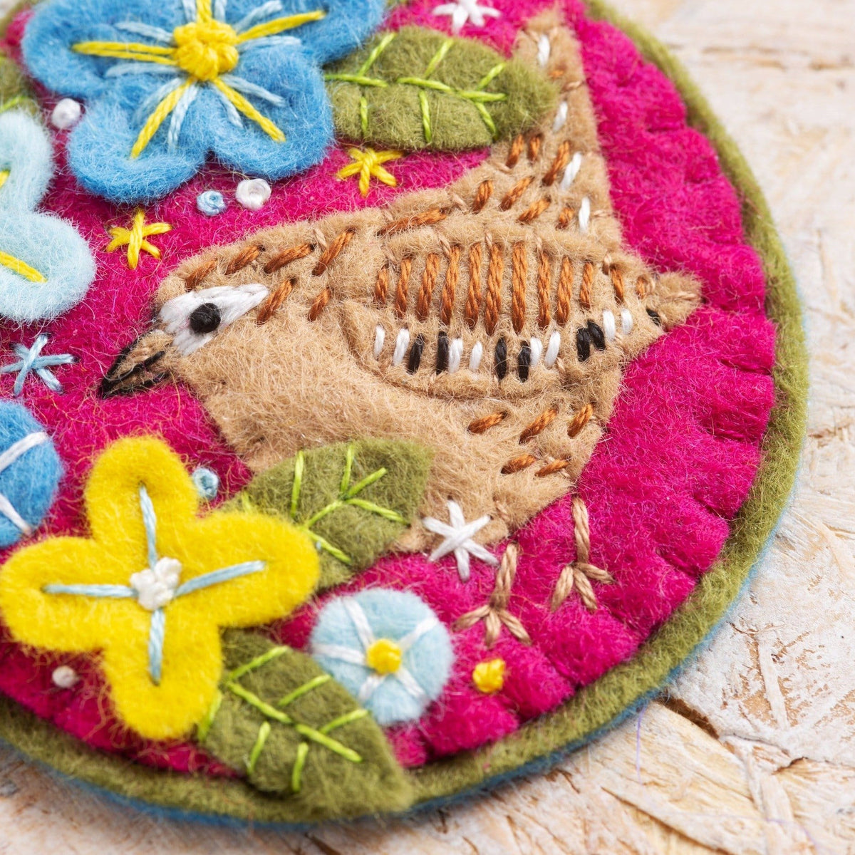 Wren Felt Craft Brooch Kit for Beginners