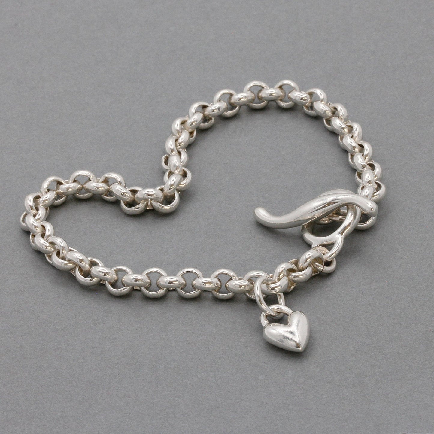 Heart Belcher Chain Charm Bracelet