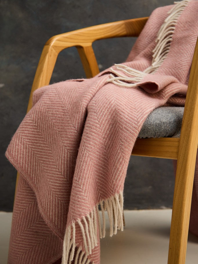Herringbone Pure New Wool Throw - Dusky Pink/Pearl