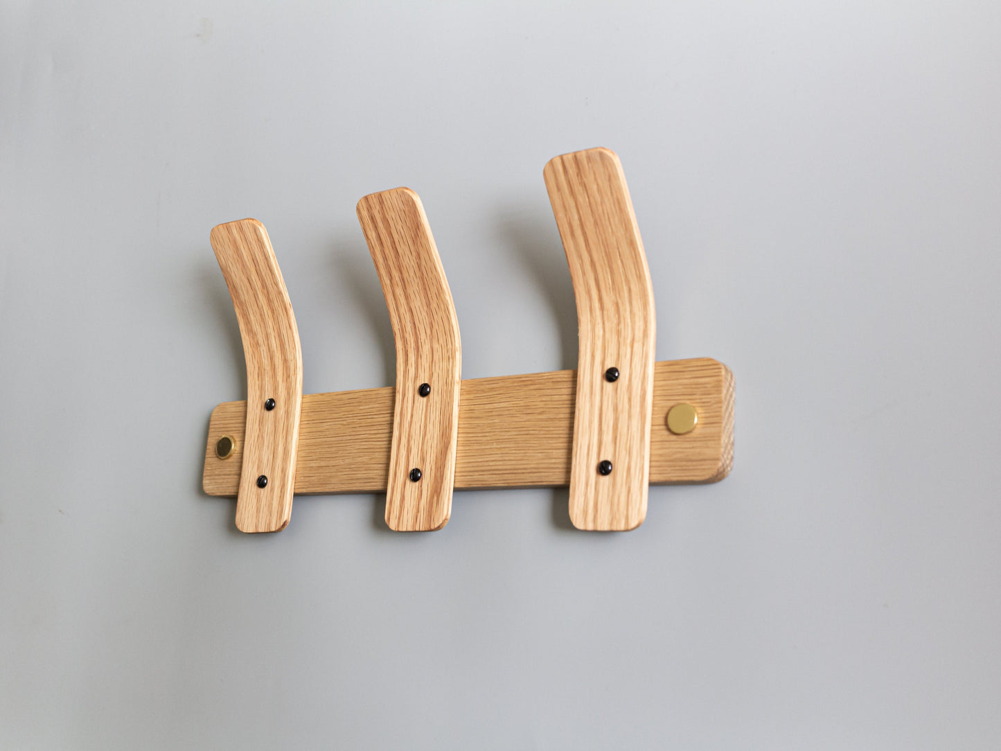 Oak Coat Rack | BL Tordu Brass