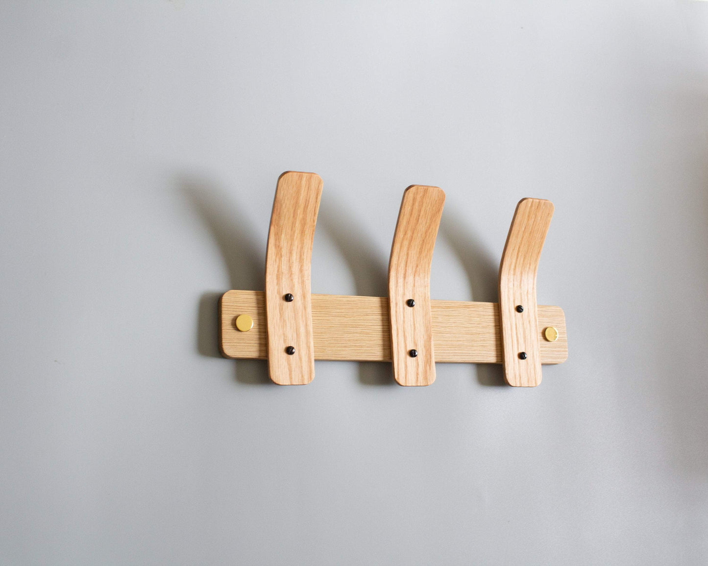 Oak Coat Rack | BL Tordu Brass