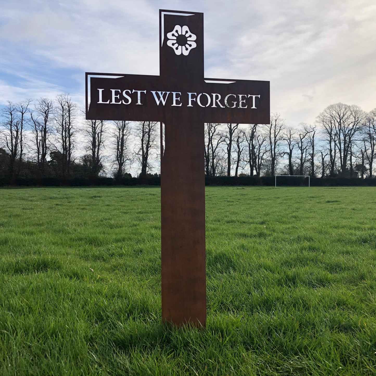 Large Lest We Forget Garden Decoration