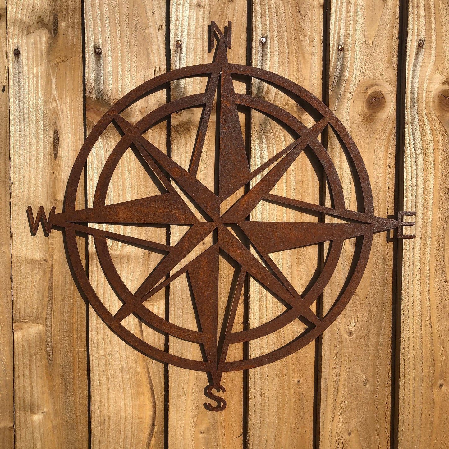 Rusty Compass Sign Wall Decoration