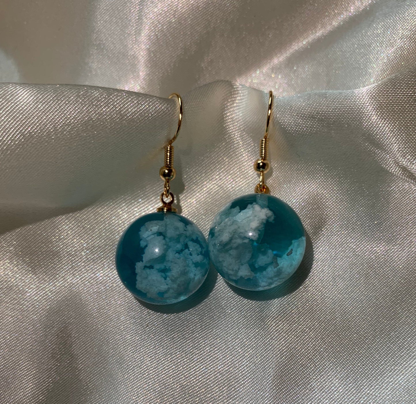 Blue cloud sky sphere earrings