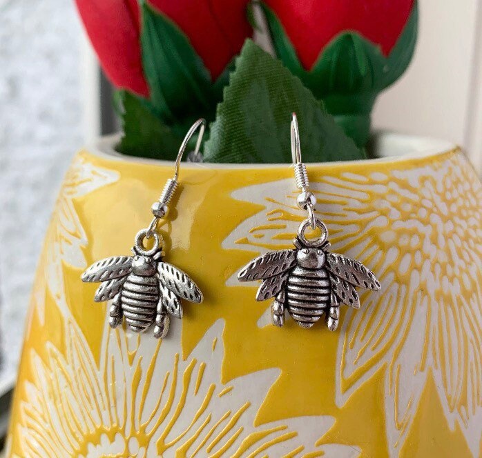 Silver bumble bee earrings